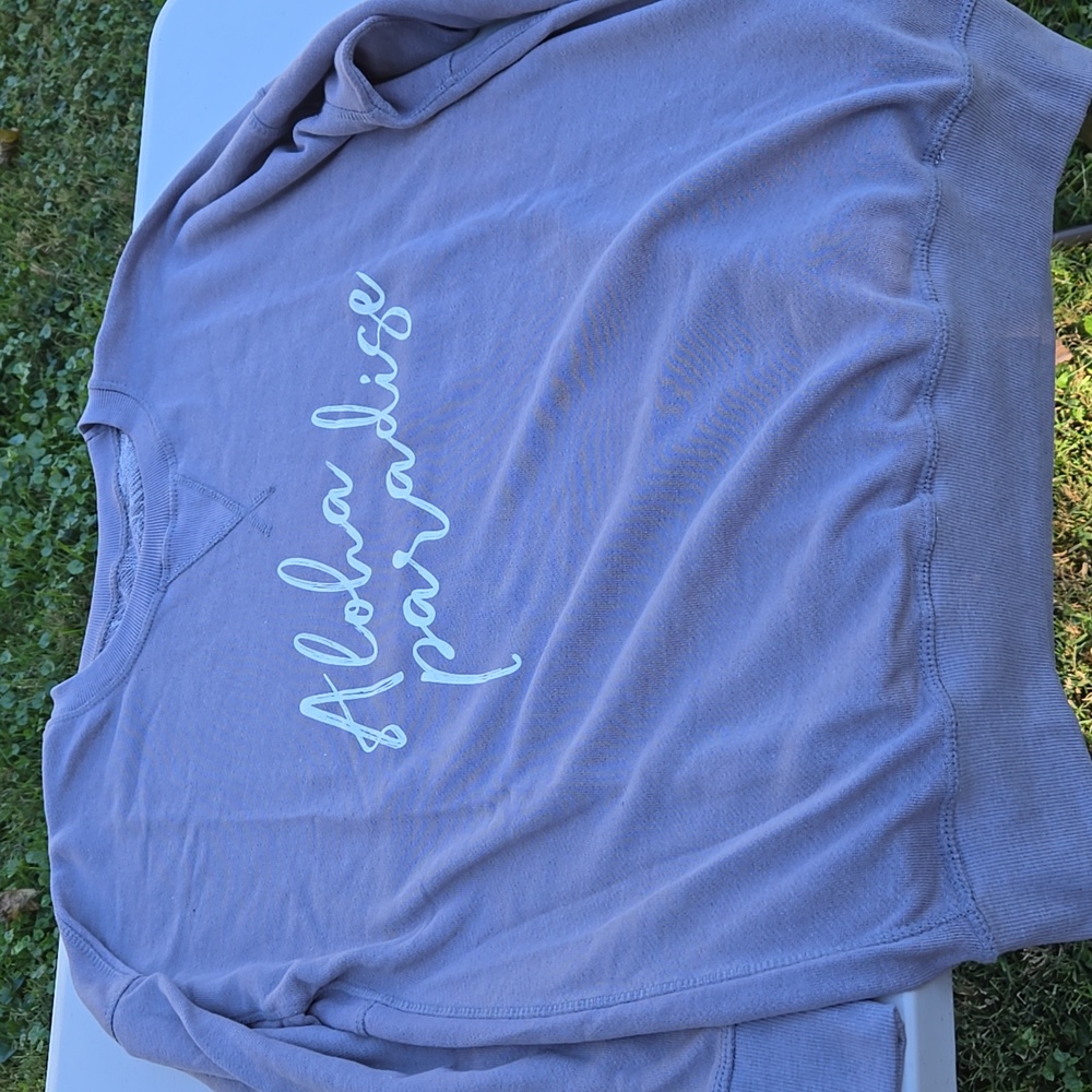 Gray Sweatshirt "Aloha Paradise" NWOT